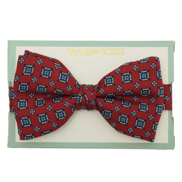 Burgbundy bow tie with square patterns