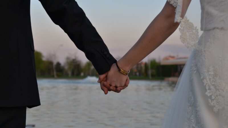 autumn wedding featured image