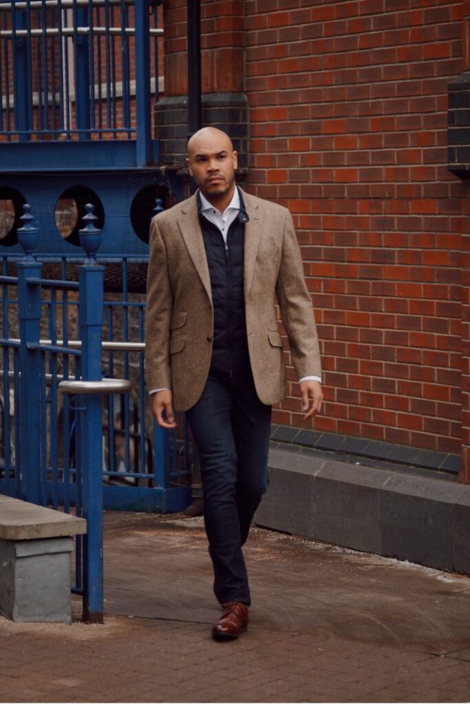 How to Layer for Effortless Style - A Modern Man’s Guide