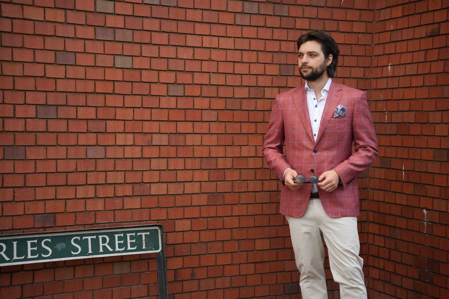 Valentine’s Day Style Mistakes Men Still Make and How to Avoid Them