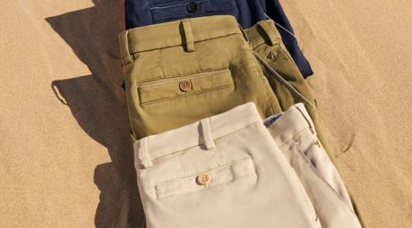 CHINOS