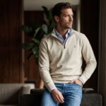 How to Wear a Half-Zip This Autumn: 4 Ways to Style It 218 How to Wear a Half-Zip This Autumn: 4 Ways to Style It
